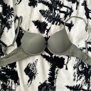 Victoria’s Secret Pink Push-Up Bra